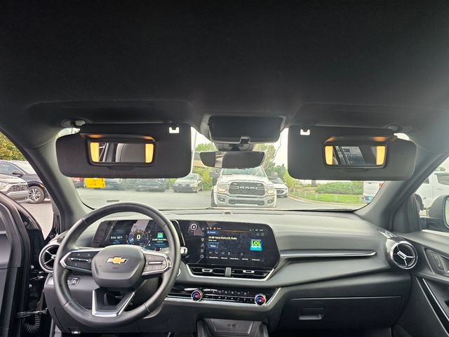 Used 2025 Chevrolet Equinox LT w/ Convenience Package II AWD/4WD image 18