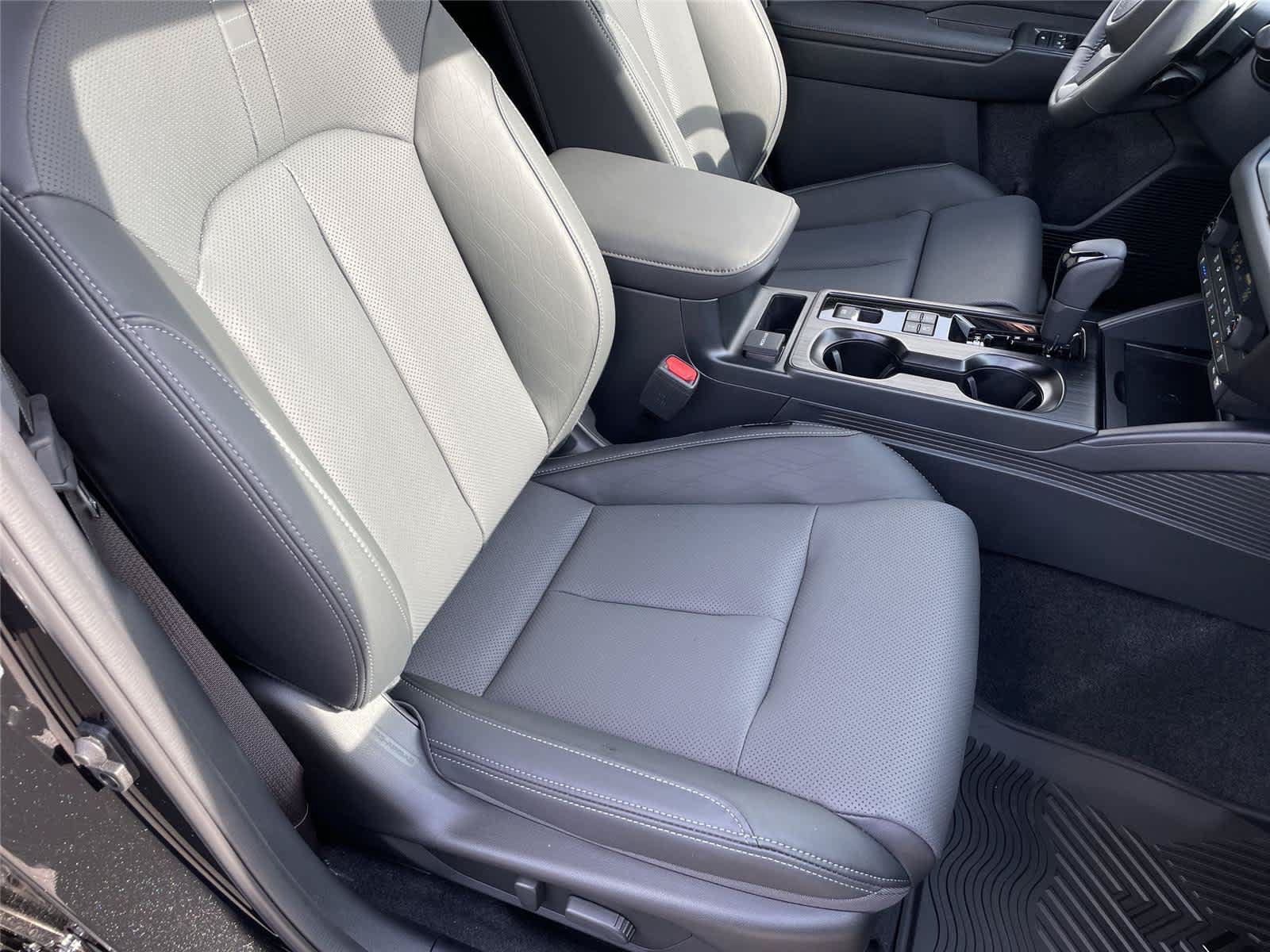 New 2026 Subaru Outback Touring AWD/4WD image 18