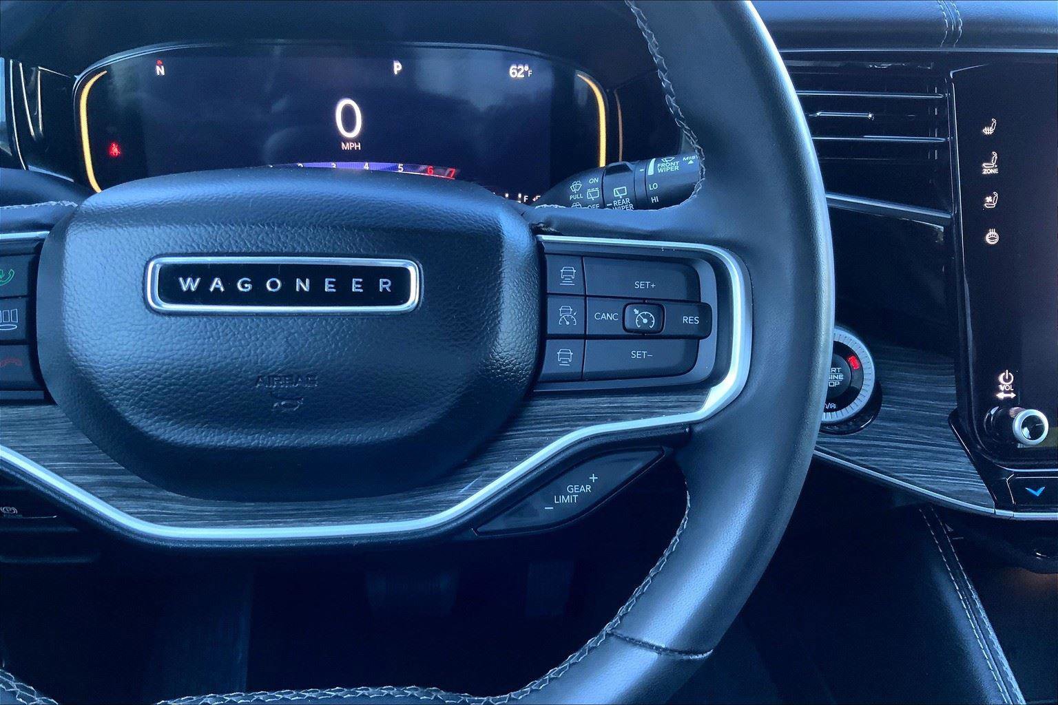 Used 2022 Jeep Wagoneer Series III w/ Flexible Seating Group image 19