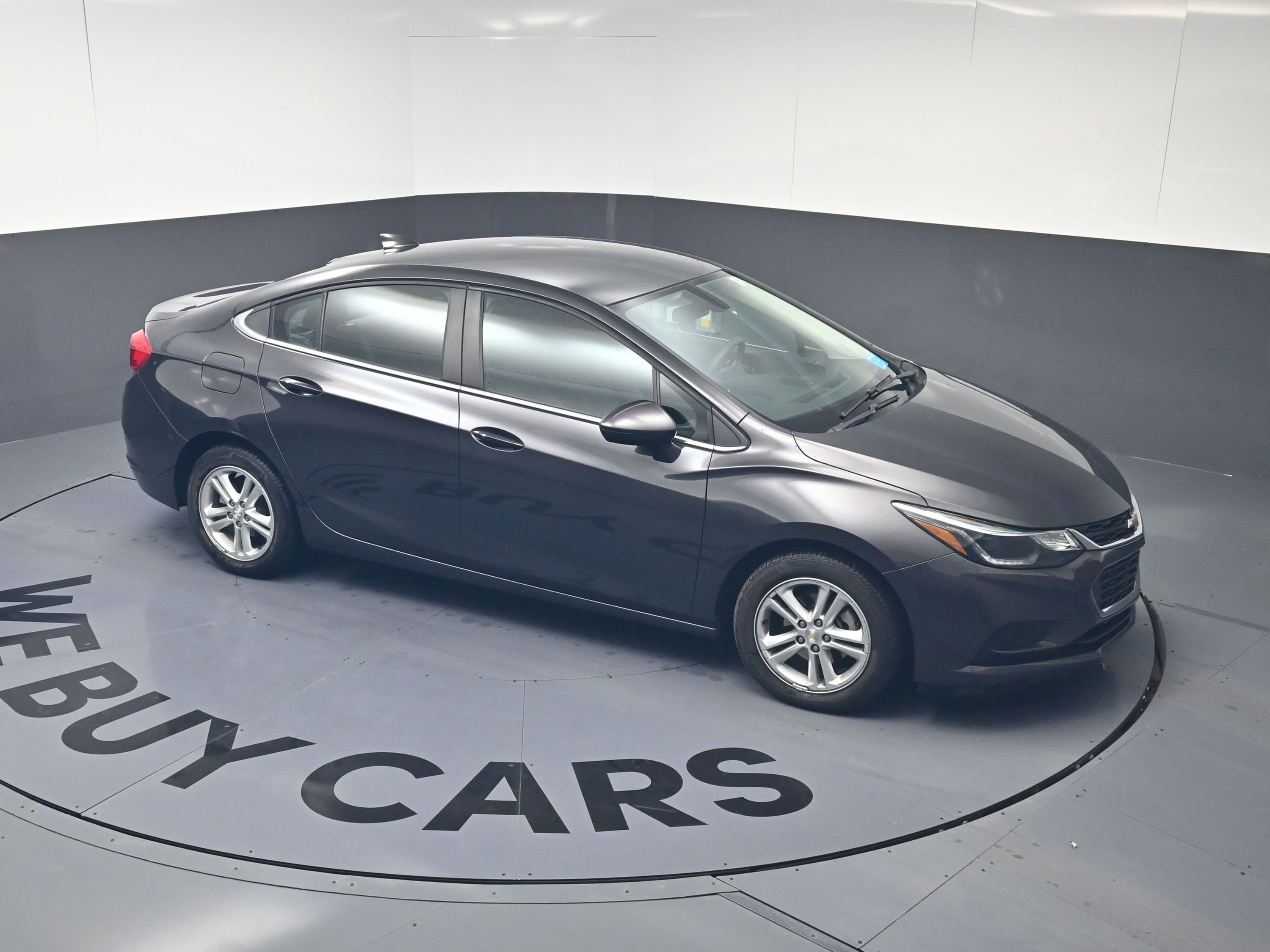 Used 2017 Chevrolet Cruze LT w/ Convenience Package image 15