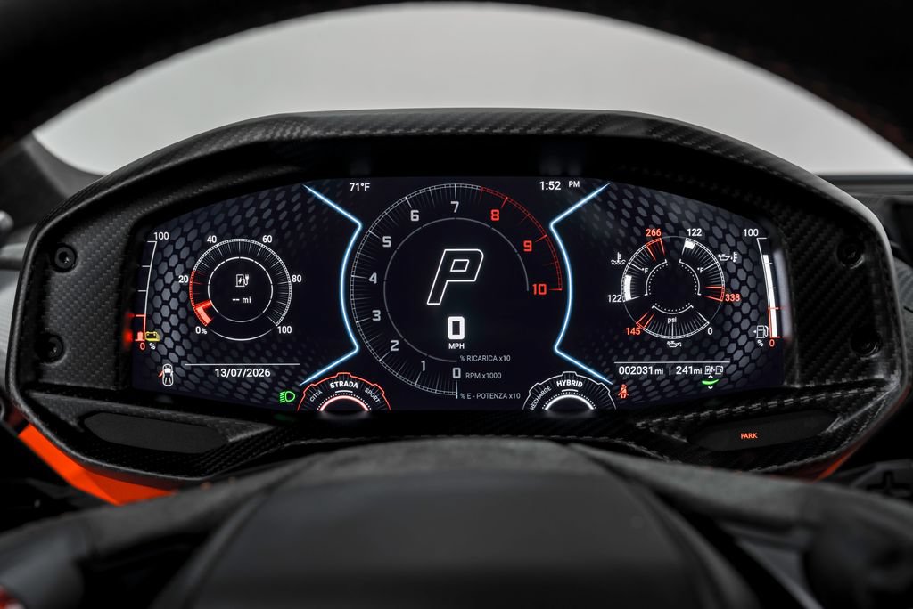Used 2024 Lamborghini Revuelto AWD/4WD image 15