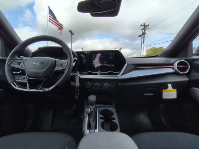 New 2026 Chevrolet Trax RS image 2