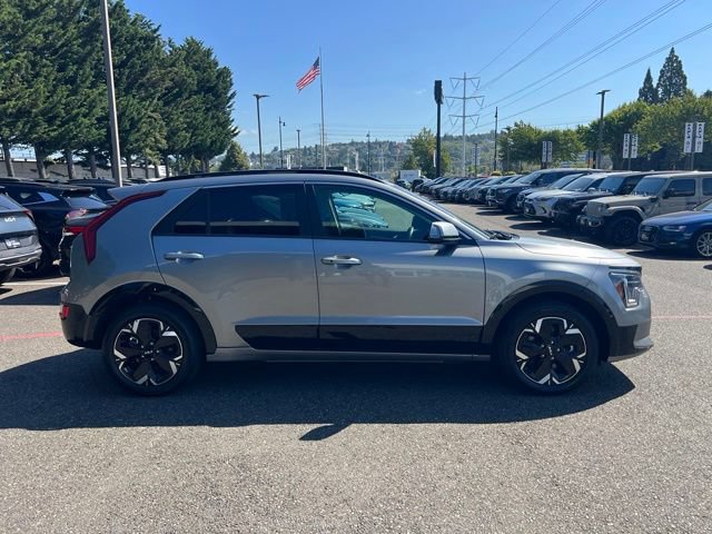 Certified 2023 Kia Niro Wind w/ Wind Preserve Package FWD image 6