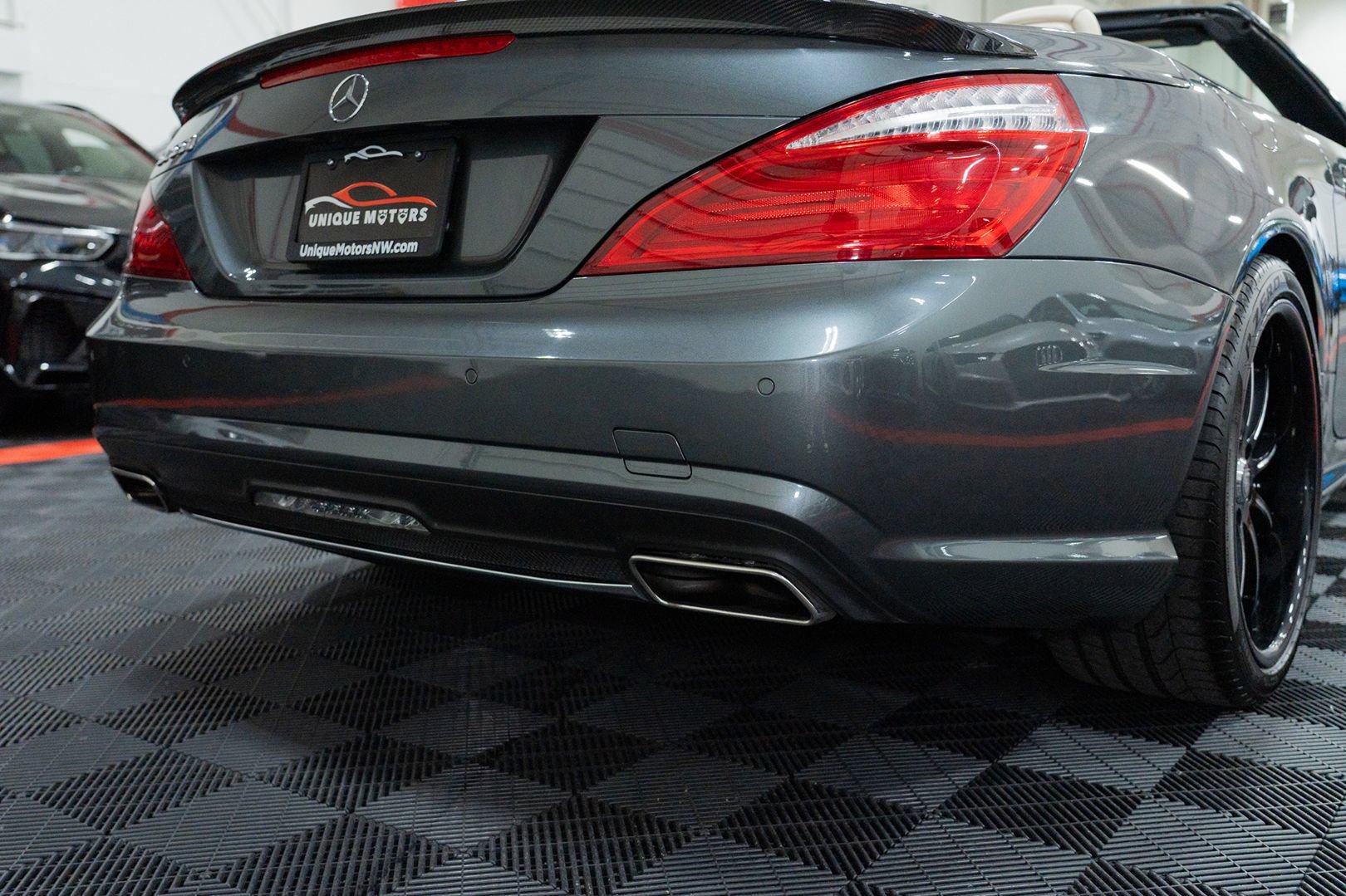 Used 2013 Mercedes-Benz SL 550 image 11