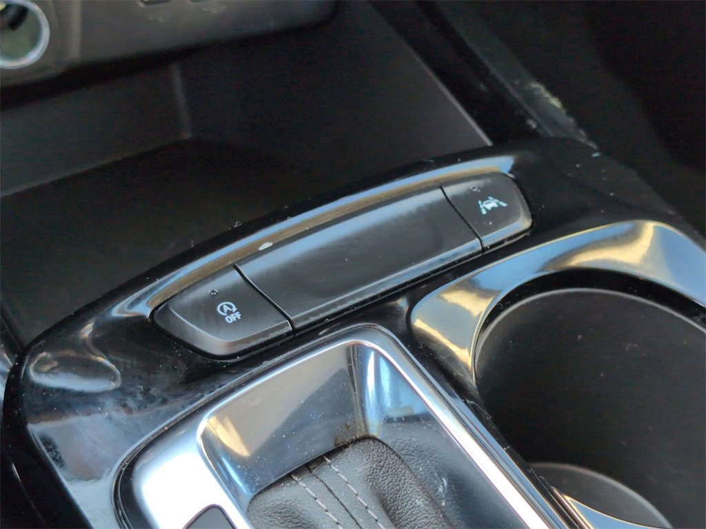 Used 2025 Chevrolet Trax LT w/ LT Convenience Package image 27