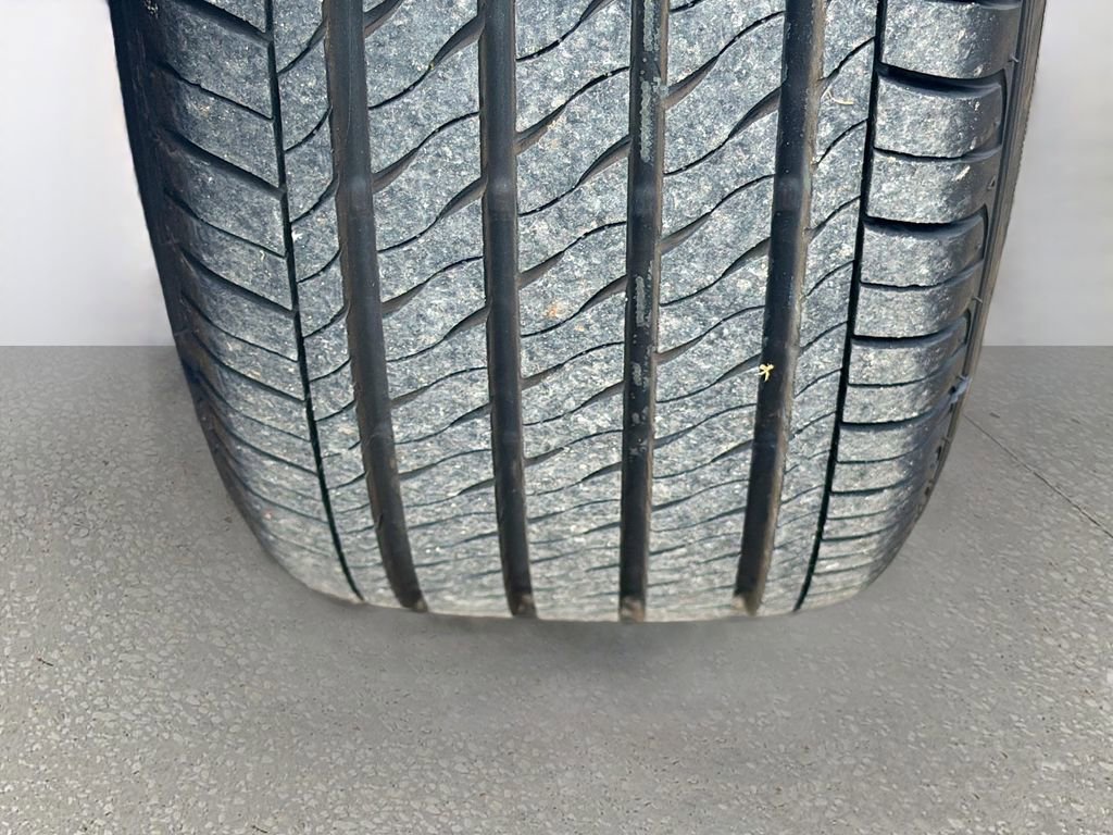 Used 2007 Chrysler PT Cruiser Convertible w/ Spring Special Group image 34