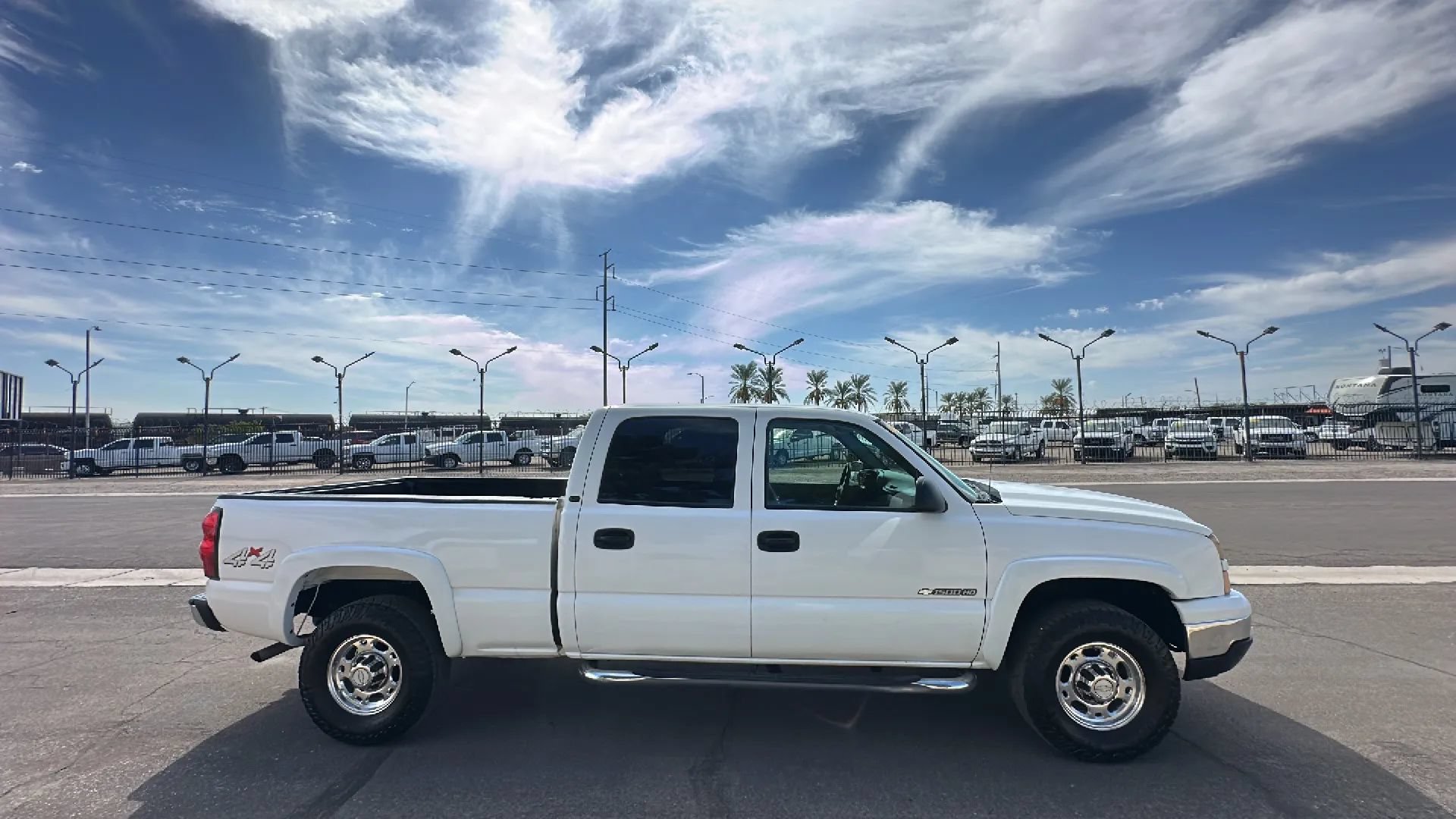 Used 2007 Chevrolet Silverado 1500 LT w/ Skid Plate Package AWD/4WD image 6