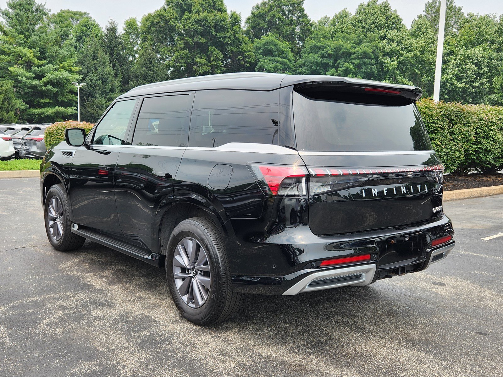 Certified 2025 INFINITI QX80 Pure AWD/4WD image 3