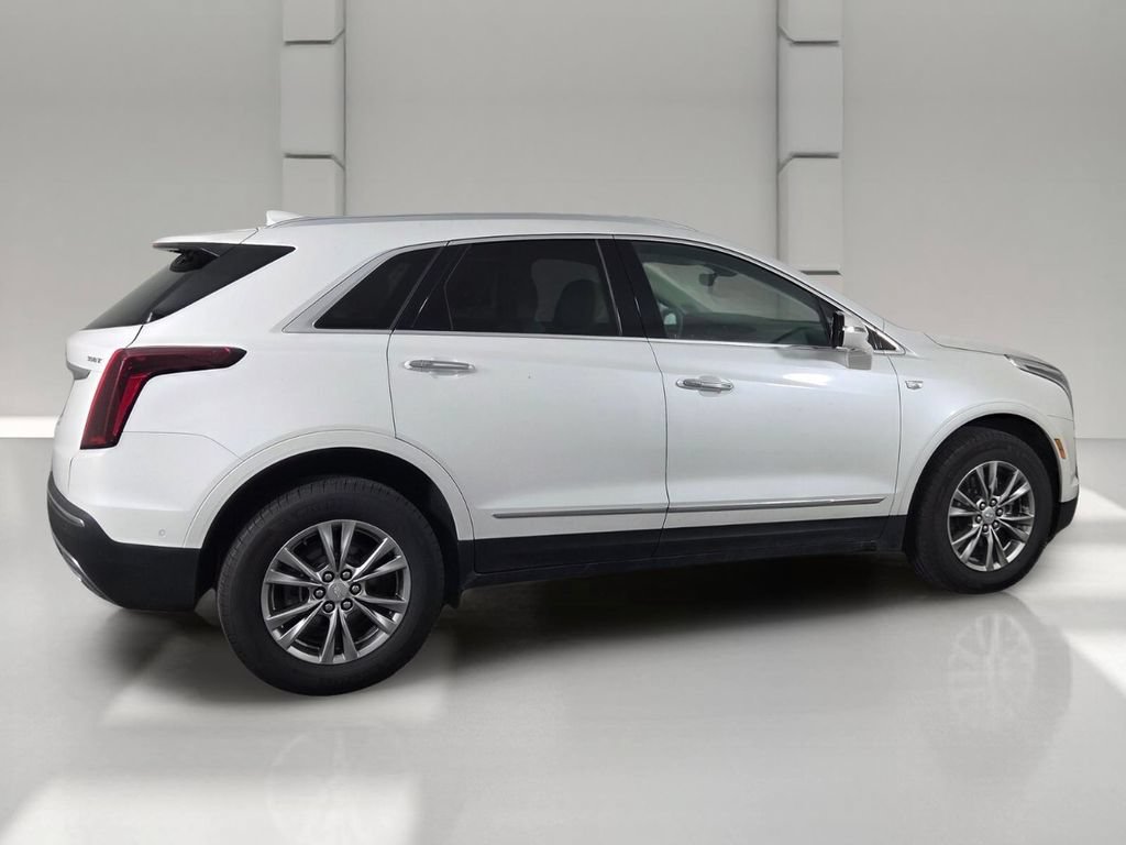 Used 2023 Cadillac XT5 Premium Luxury w/ Technology Package AWD/4WD image 5