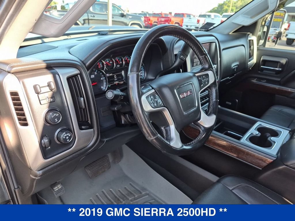 Used 2019 GMC Sierra 2500 SLT w/ Duramax Plus Package AWD/4WD image 11