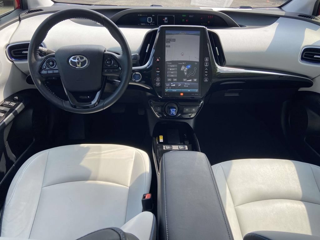 Used 2019 Toyota Prius Limited FWD image 11
