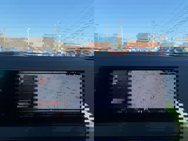 Certified 2025 BMW X3 xDrive30i w/ Premium Package image 21