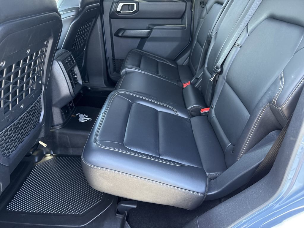 Used 2025 Ford Bronco Badlands image 21