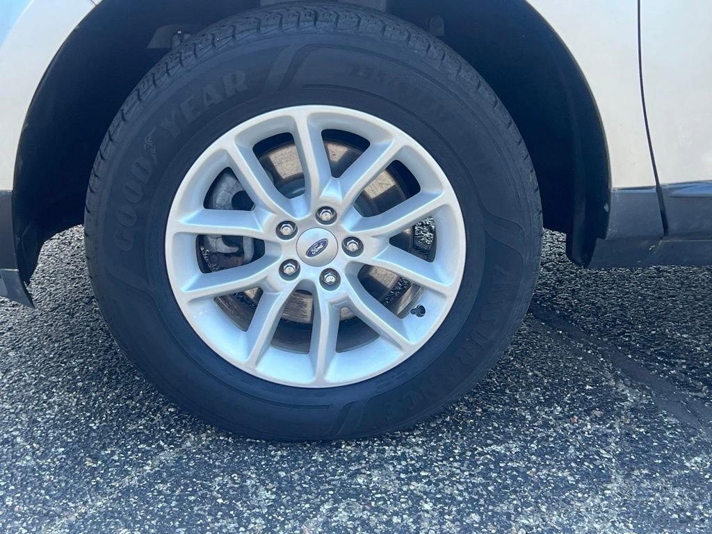 Used 2013 Ford Edge SE FWD image 5