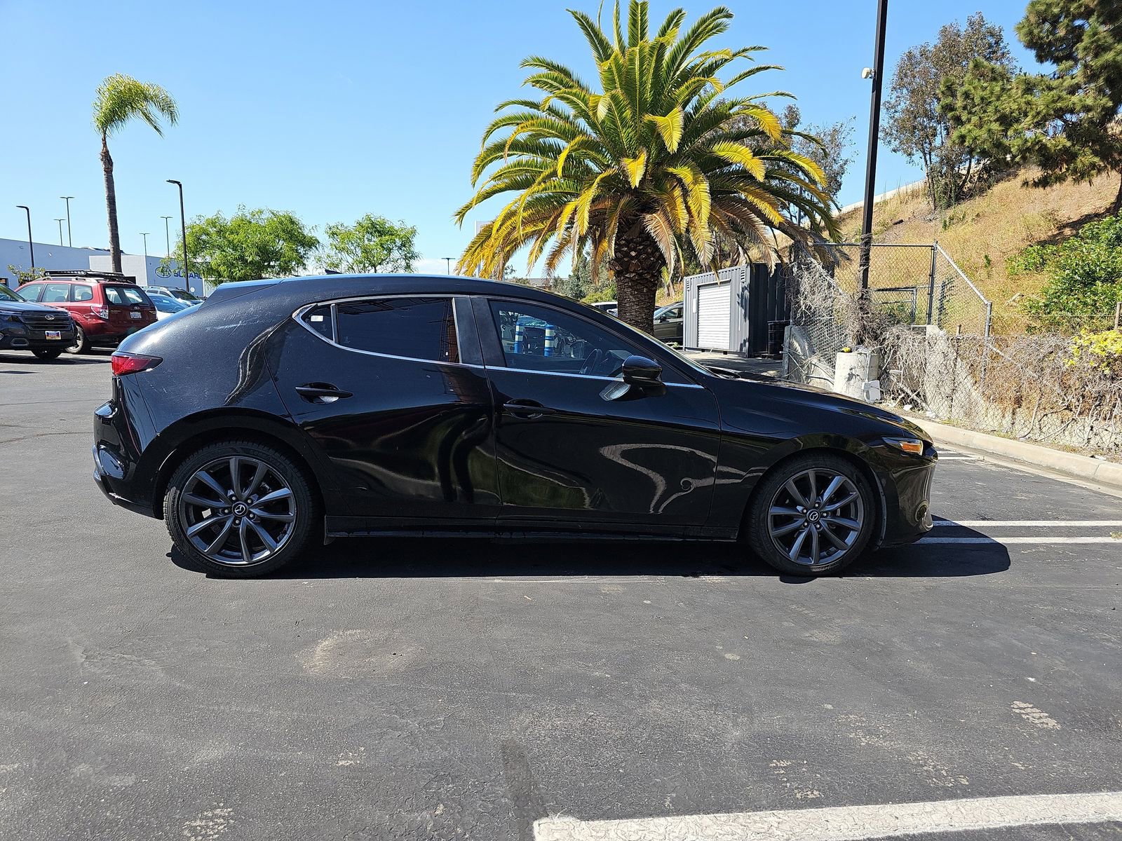 Used 2019 MAZDA MAZDA3 Hatchback w/ Preferred Package FWD image 8