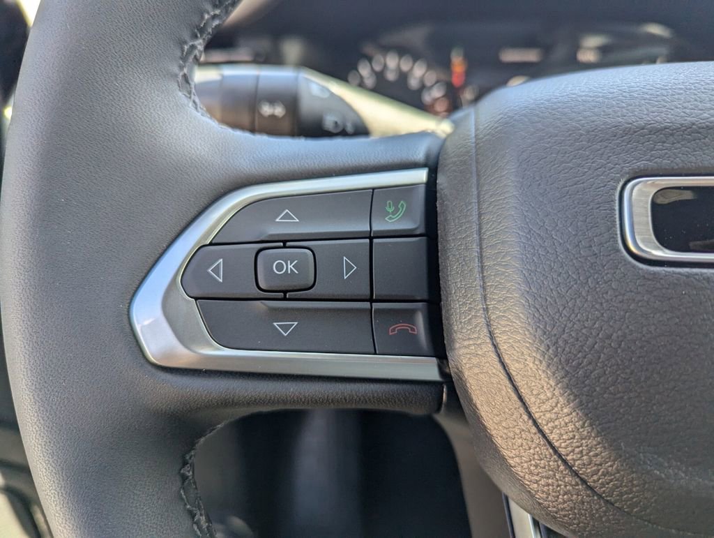 New 2026 Jeep Compass Latitude image 17