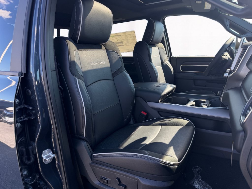 New 2026 RAM 3500 Laramie AWD/4WD image 15
