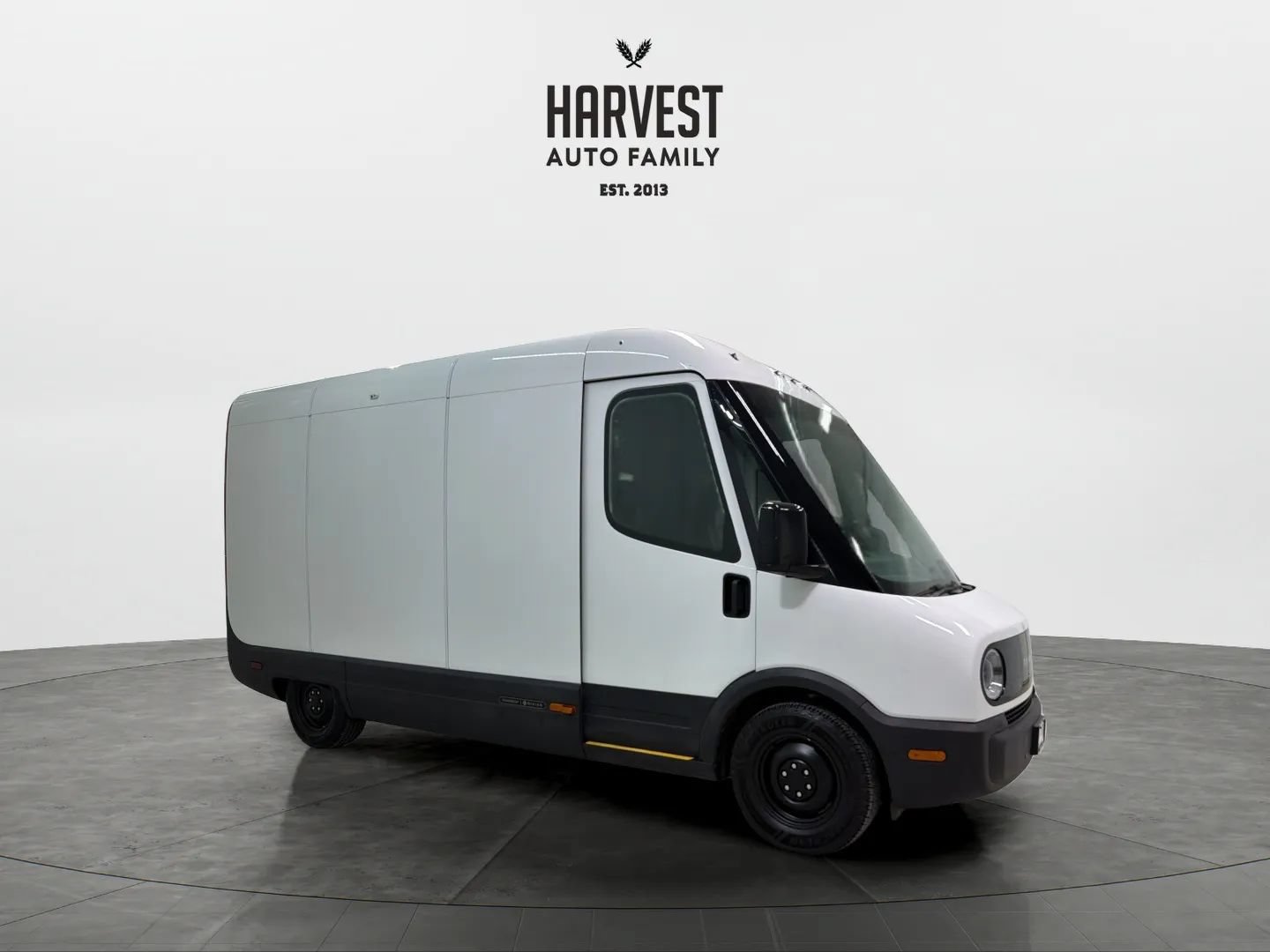 Used 2024 Rivian Delivery 500 FWD image 9