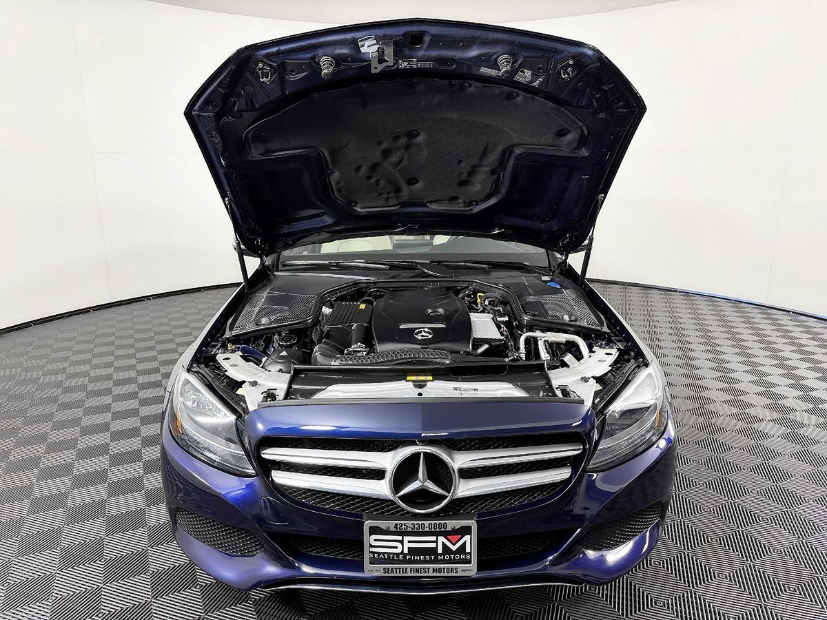 Used 2018 Mercedes-Benz C 300 4MATIC Sedan image 21
