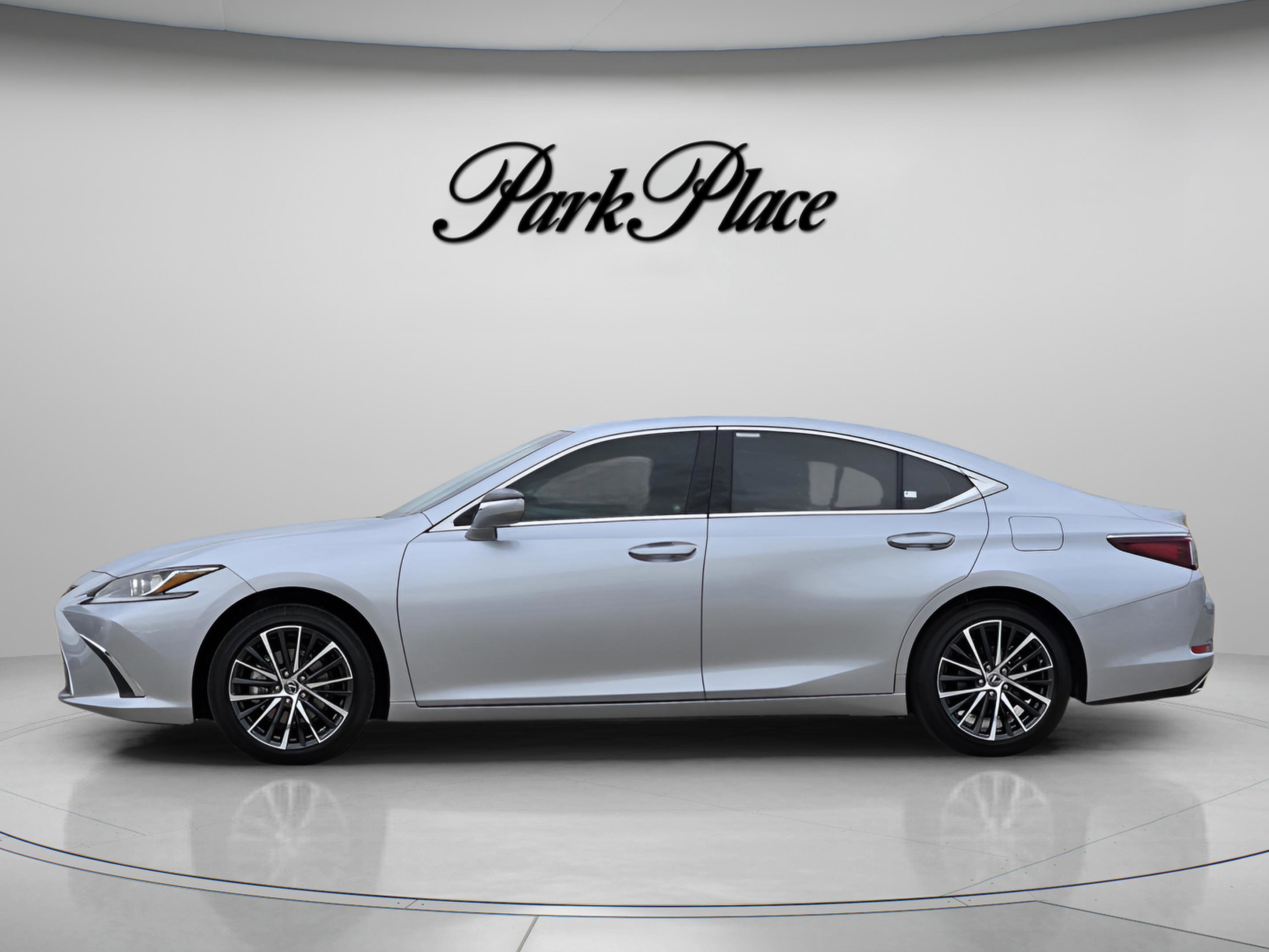 New 2025 Lexus ES 350 w/ Premium Package image 2