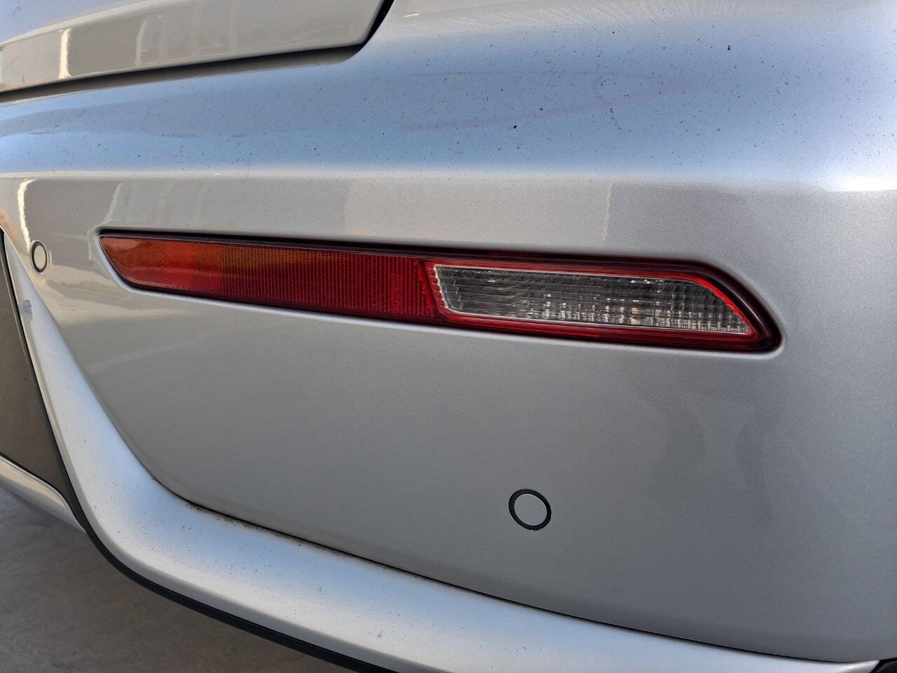 Used 2018 Kia Niro Touring w/ Paint Protection Package image 12