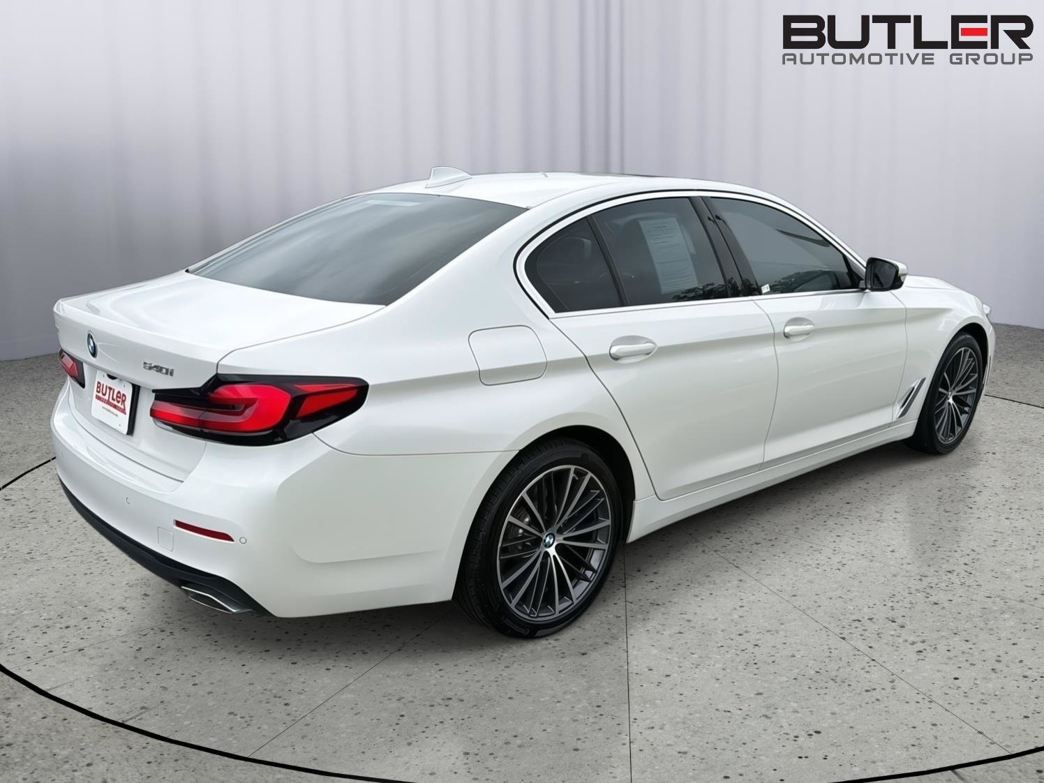 Used 2023 BMW 540i xDrive AWD/4WD image 6