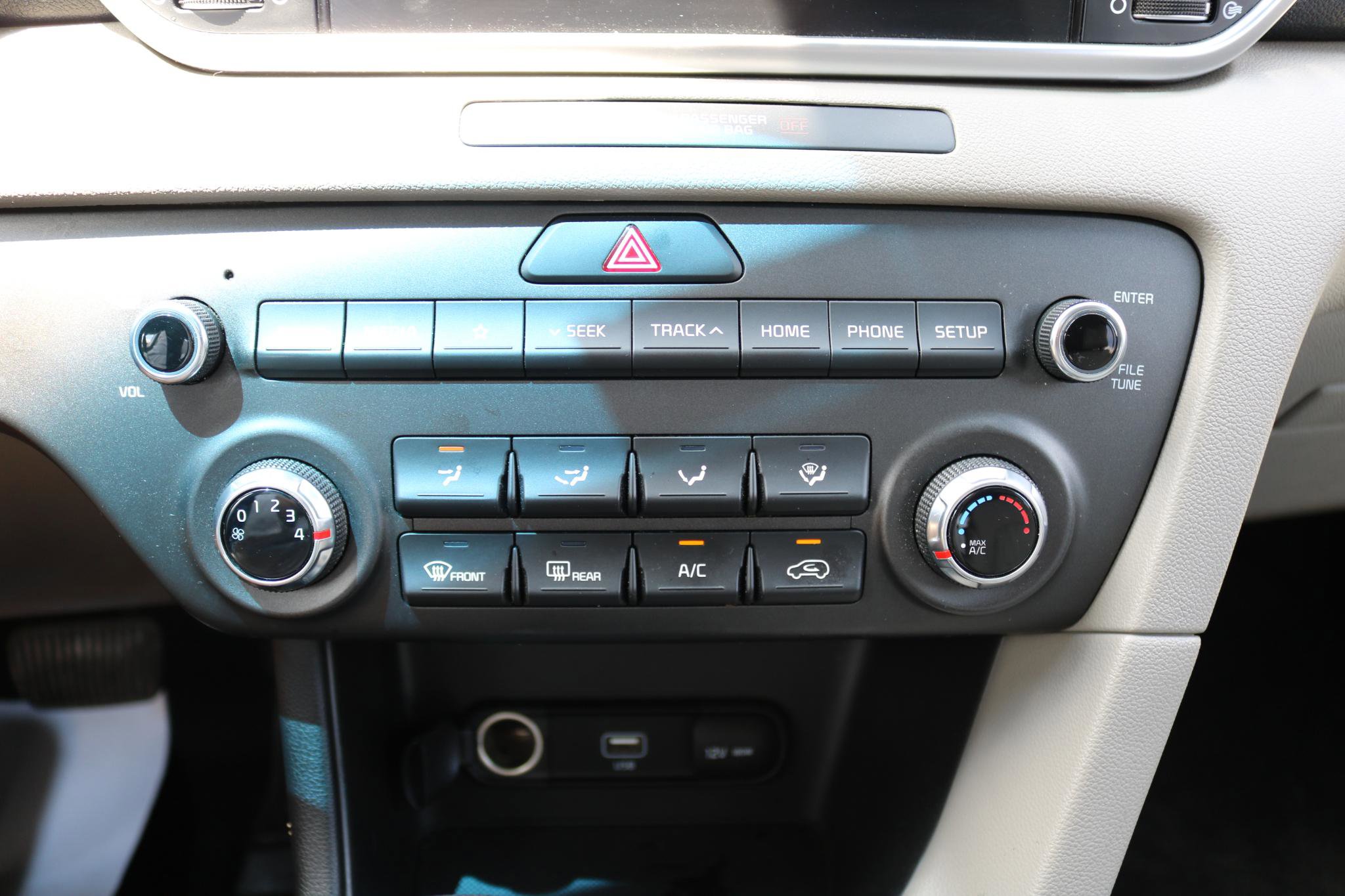 Used 2020 Kia Sportage LX FWD image 32
