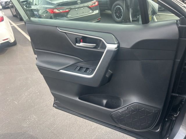 Used 2024 Toyota RAV4 XLE Premium image 28