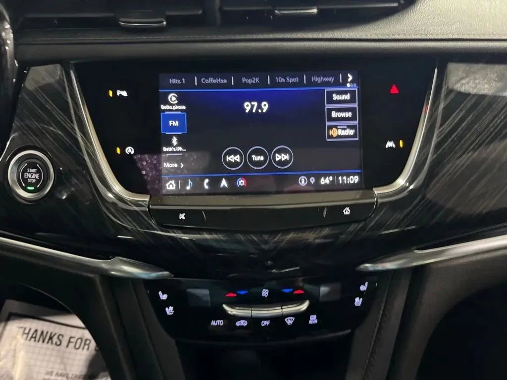 Used 2023 Cadillac XT6 Premium Luxury image 16