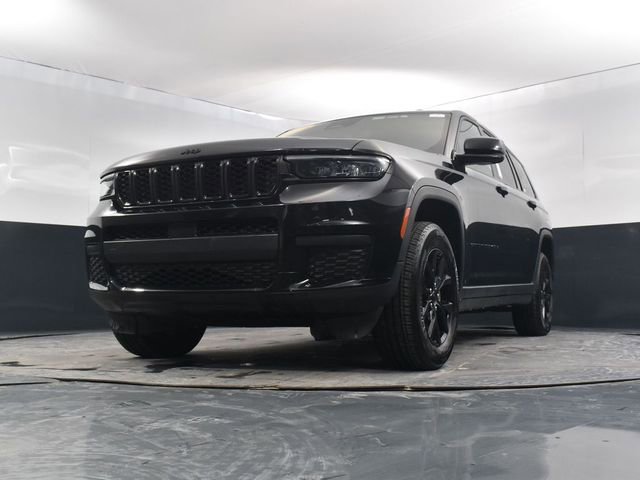 Used 2024 Jeep Grand Cherokee L Laredo image 47