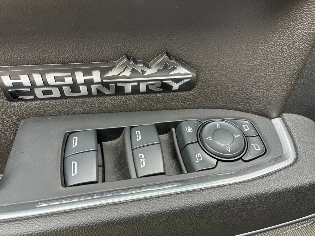 Used 2024 Chevrolet Silverado 1500 High Country AWD/4WD image 8