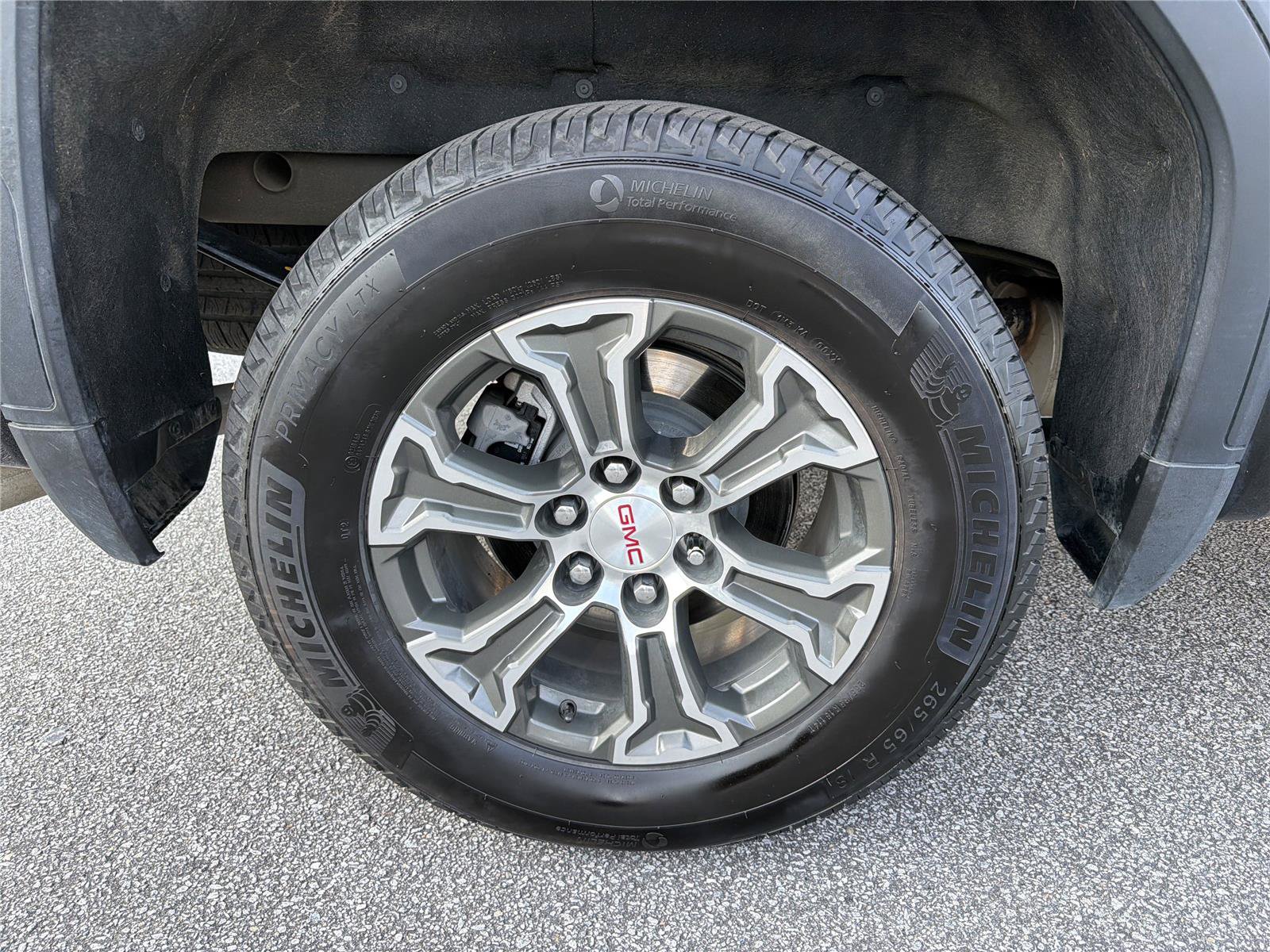 Used 2025 GMC Sierra 1500 SLT AWD/4WD image 16