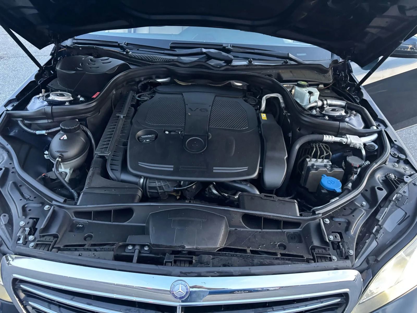 Used 2014 Mercedes-Benz E 350 Sedan image 22