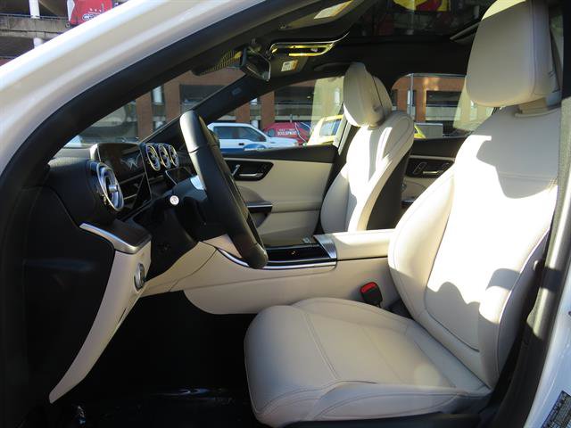 Used 2025 Mercedes-Benz C 300 4MATIC Sedan image 19