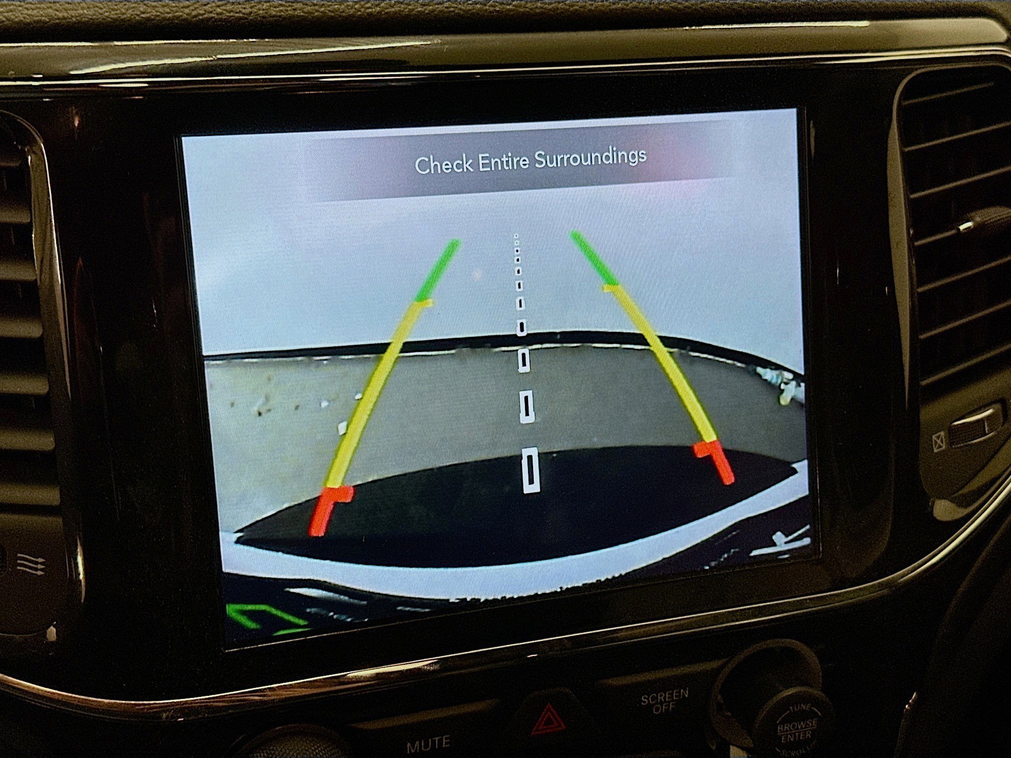 Used 2022 Jeep Grand Cherokee Laredo X image 23