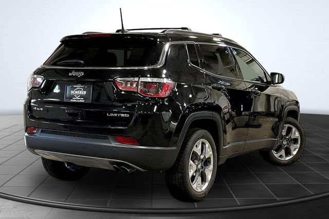 Used 2018 Jeep Compass Limited w/ Navigation Group image 2