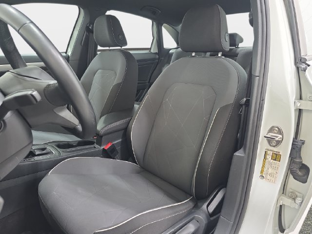 Used 2025 Volkswagen Jetta Sport FWD image 14