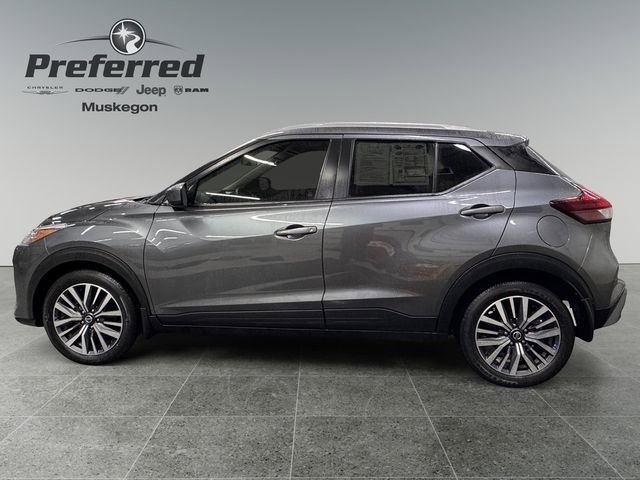 Used 2021 Nissan Kicks SV image 9