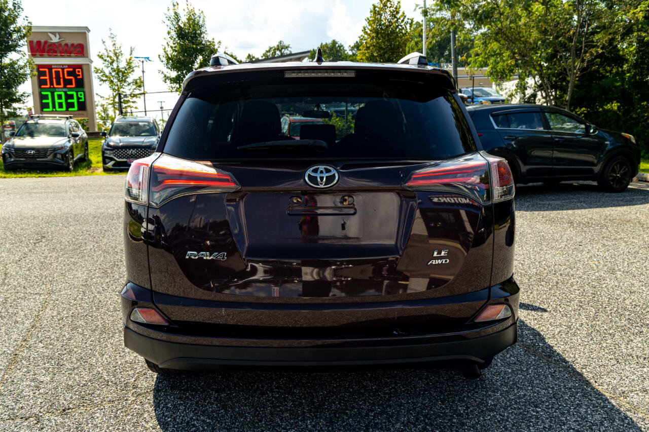 Used 2016 Toyota RAV4 LE image 5