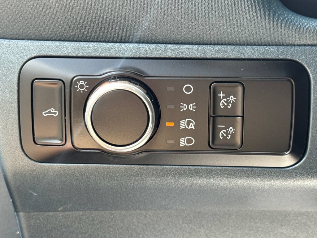 Used 2024 Ford Maverick XL FWD image 28