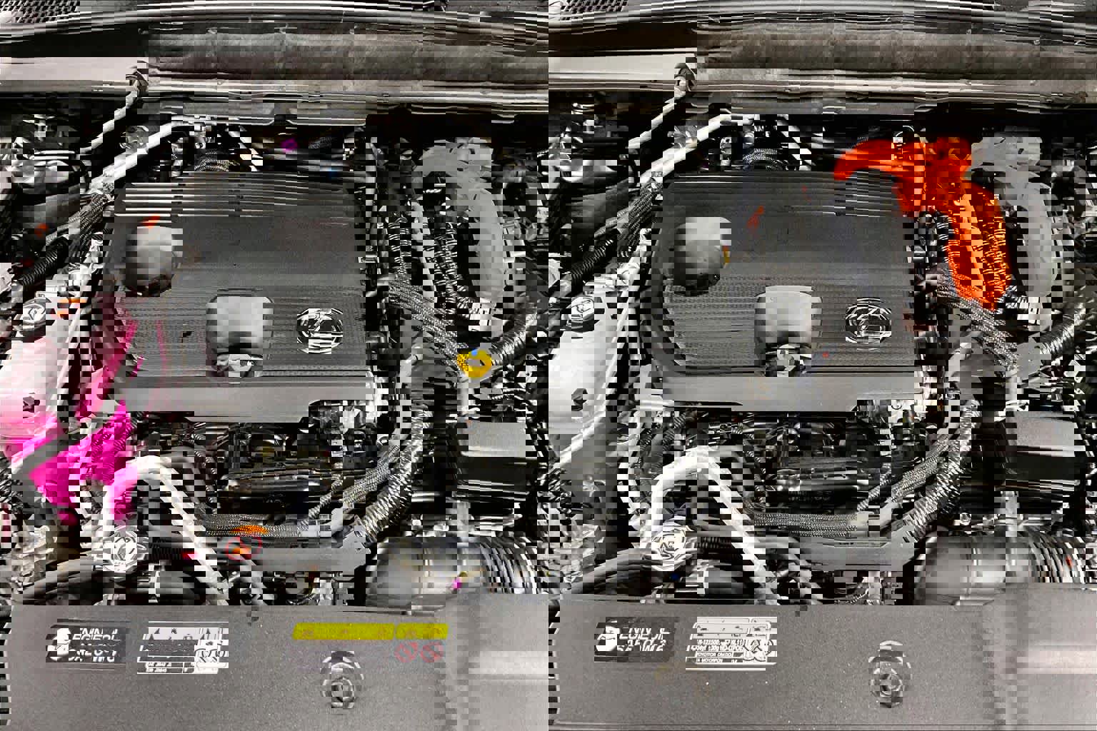 Used 2025 Lexus RX 450h Luxury w/ Convenience Package image 31