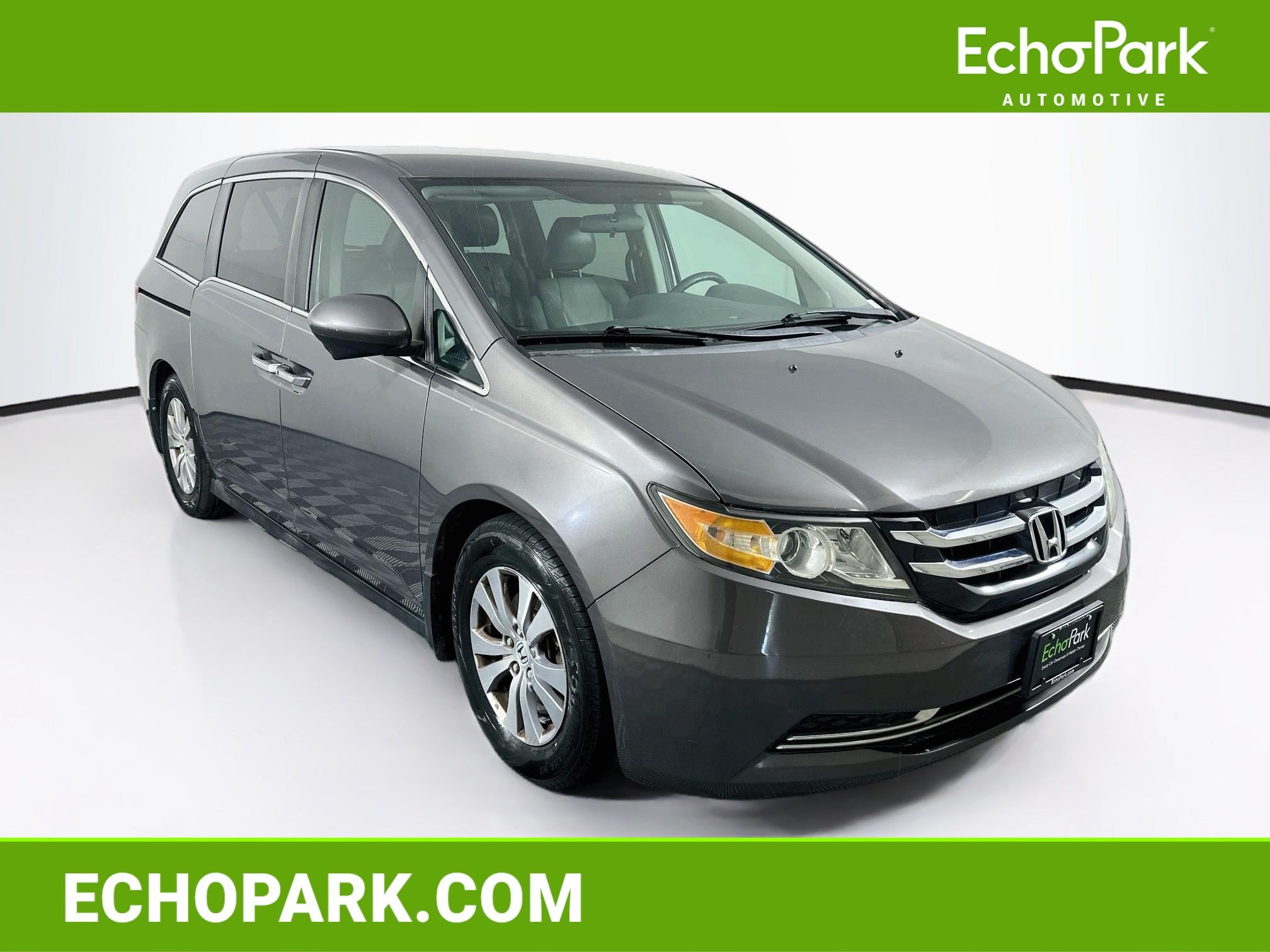 Used 2016 Honda Odyssey SE image 1