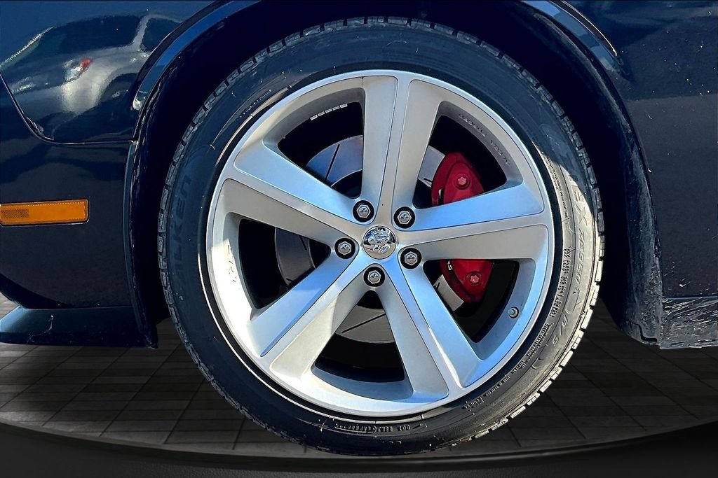 Used 2009 Dodge Challenger SRT8 RWD image 23