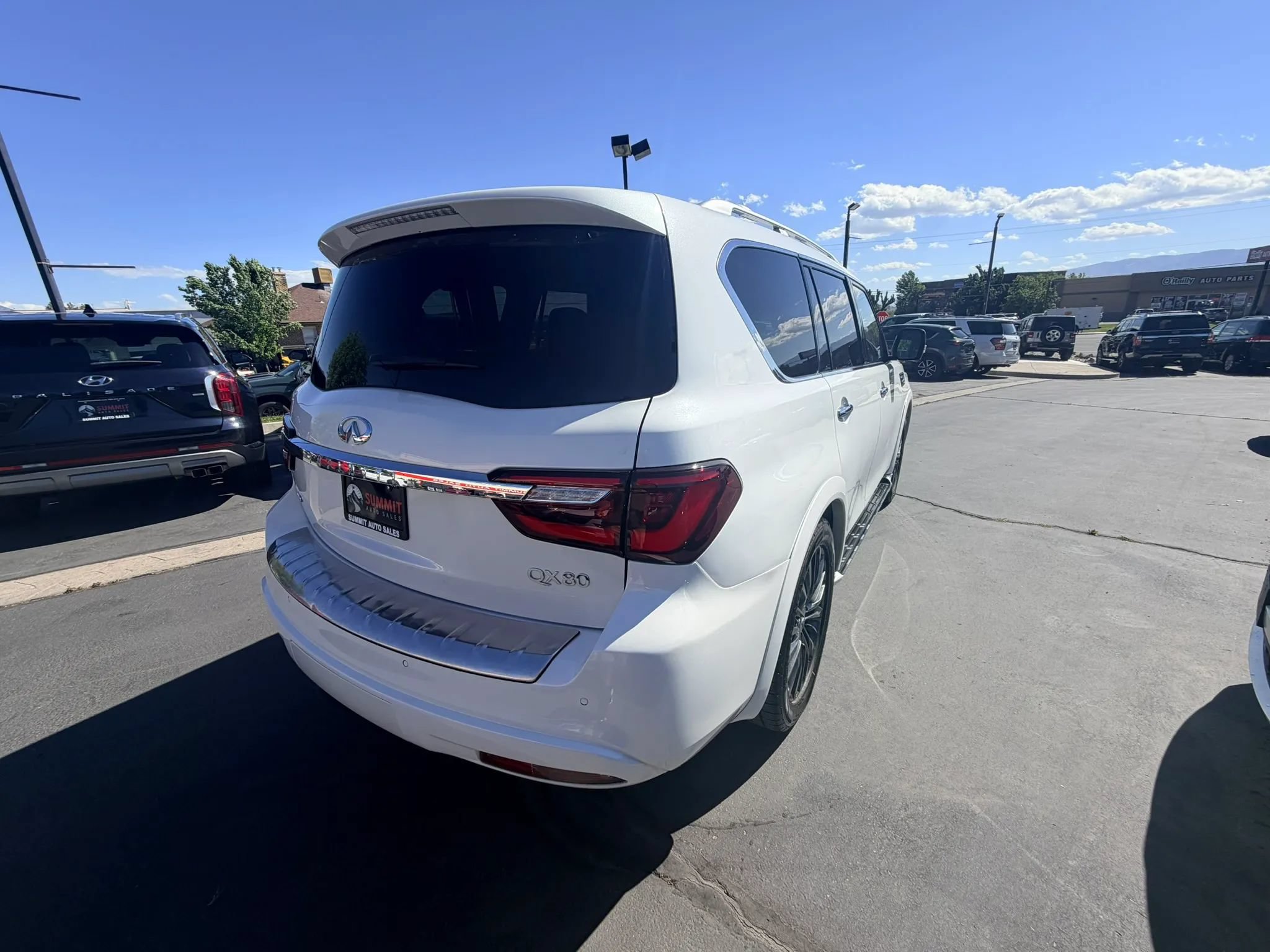 Used 2021 INFINITI QX80 Premium Select w/ All-Season Package AWD/4WD image 4