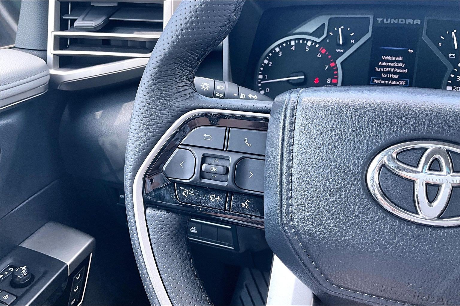 Used 2023 Toyota Tundra Limited AWD/4WD image 19
