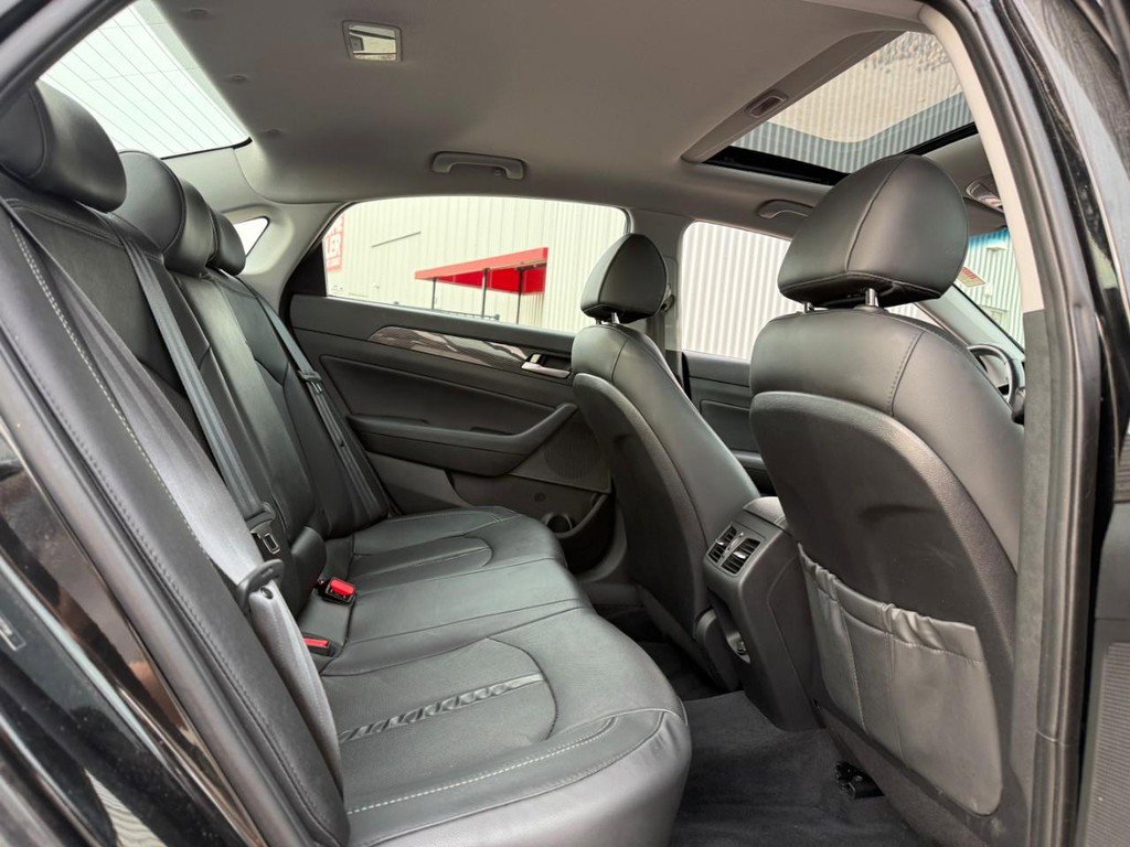 Used 2018 Hyundai Sonata Limited image 11