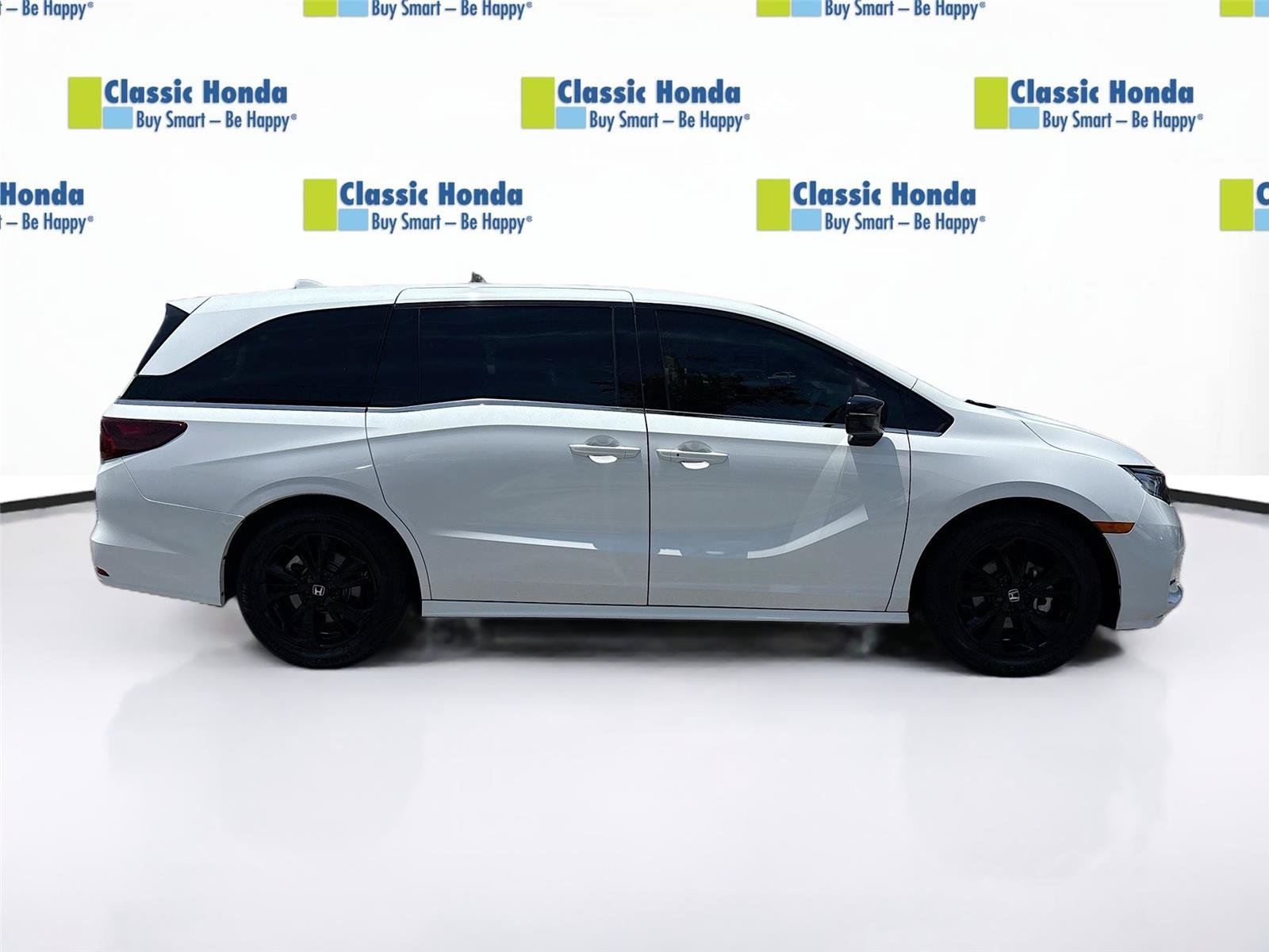 Certified 2024 Honda Odyssey Sport image 9
