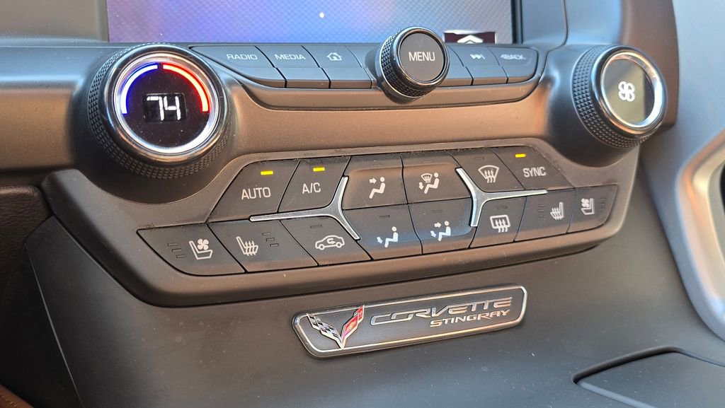 Used 2015 Chevrolet Corvette Stingray Convertible w/ 2LT Preferred Equipment Group image 70