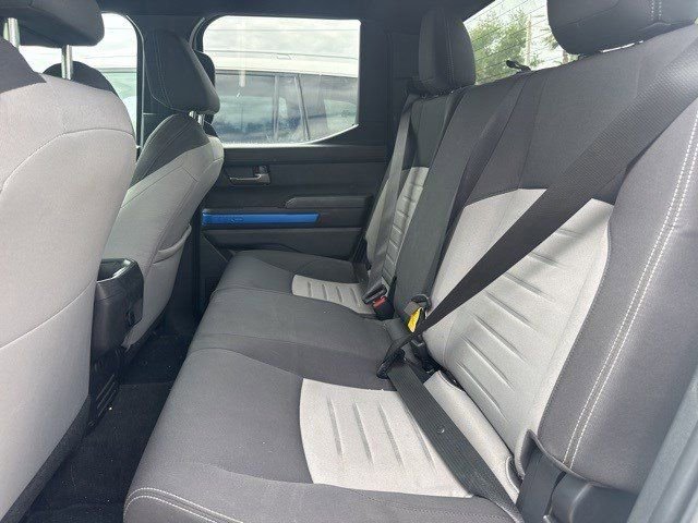 Certified 2025 Toyota Tacoma TRD Off-Road image 5