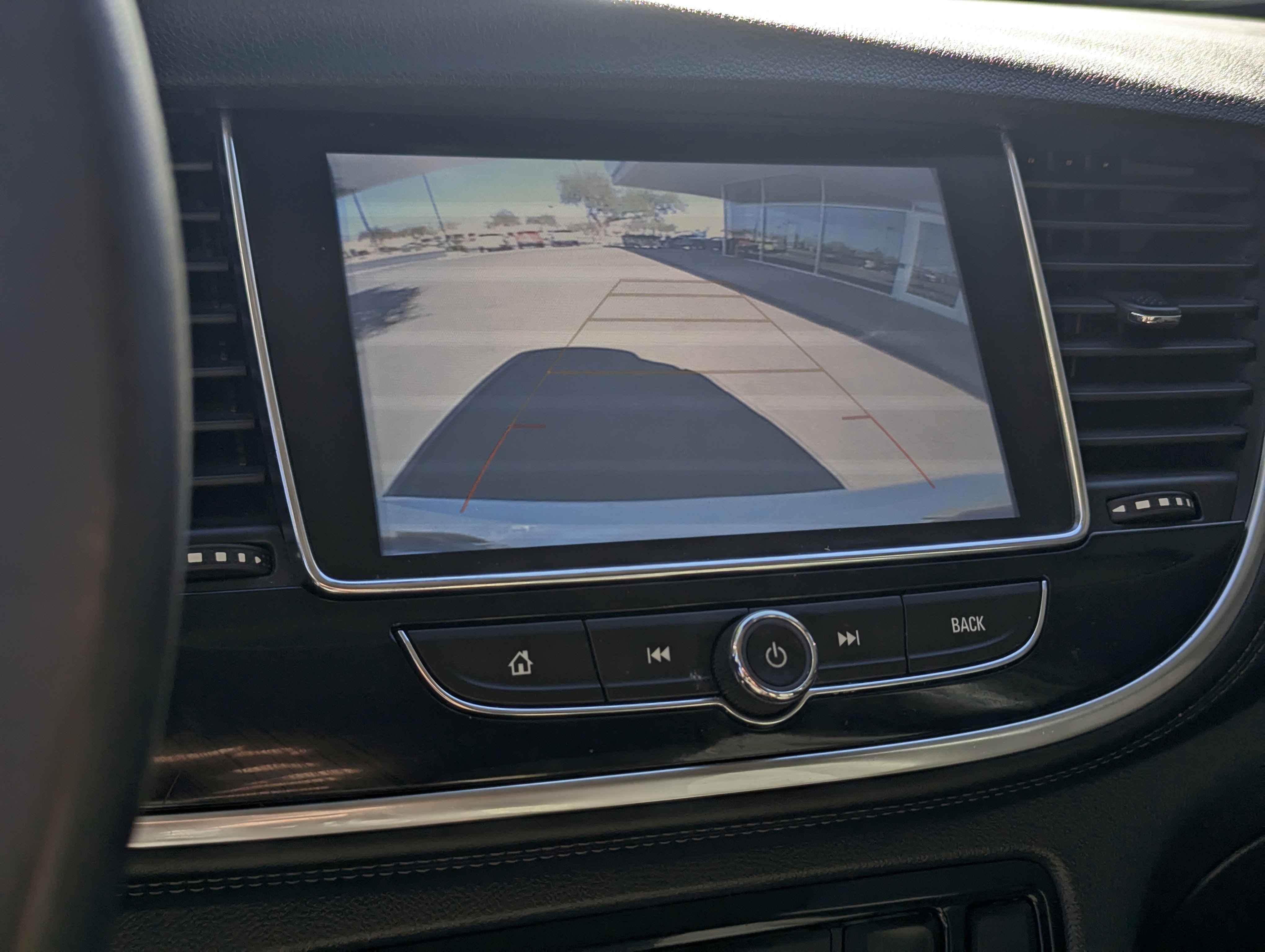 Used 2018 Buick Encore Preferred image 10